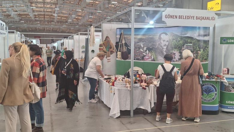 Gönen Kadın Eli Mağazası Fuarın Gözdesi Oldu