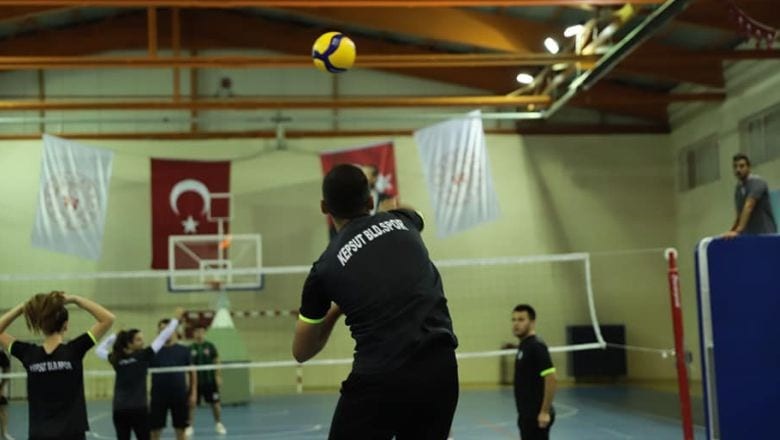 Kepsut Voleybol Turnuvası Start Aldı!