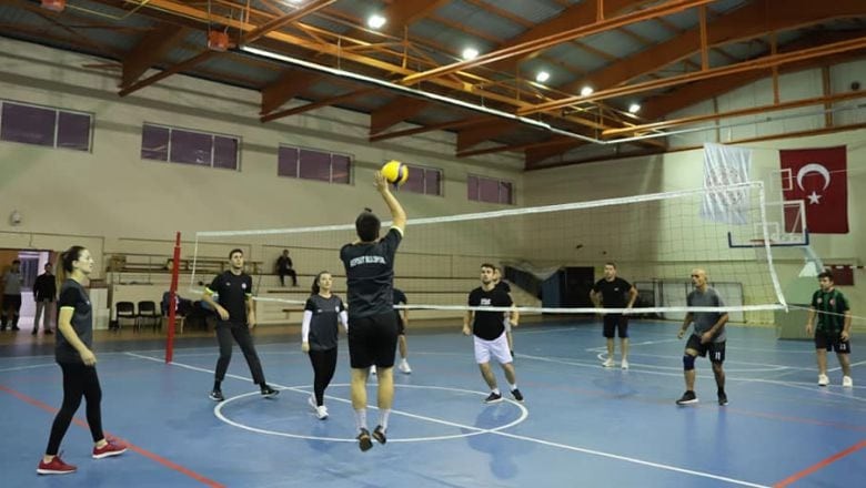Kepsut Voleybol Turnuvası Start Aldı!