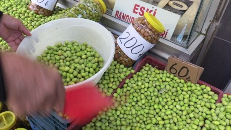 Kırma-Çizme Zeytin Tezgahlarda Kapış Kapış!