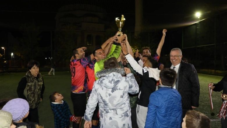 Edremit'te Cumhuriyet Kupası Kazananı Belli Oldu!