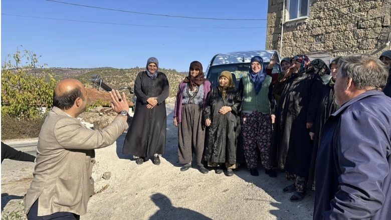 Başkan Lapanta Halk ile Birlikte Taş Döşedi