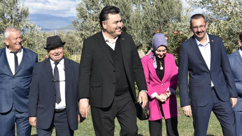 Havran'da Gönüller Birleşti Muhtarlar Onurlandırıldı