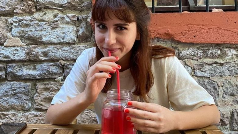 Bordo Oje Sezonu: Sonbaharın Şıklığına Dokunun!