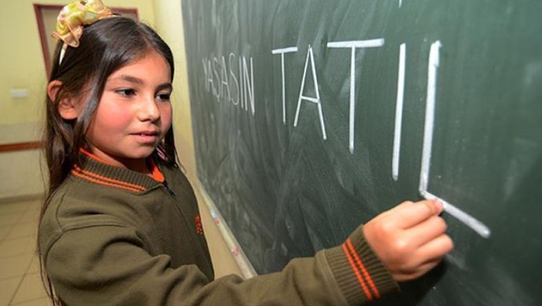Yılın Tatil Günleri Açıklandı! 2025 Resmi Tatil Günleri