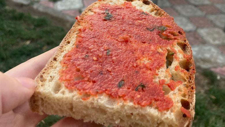 Balıkesir'in Salçaları Köy Ekmekleriyle Buluşuyor