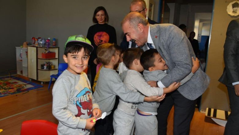 Sındırgılı Öğrencilerden Müdür Demir'e Sevgi Seli Sındırgı Eğitiminde Yeni Ufuklar Beliriyor