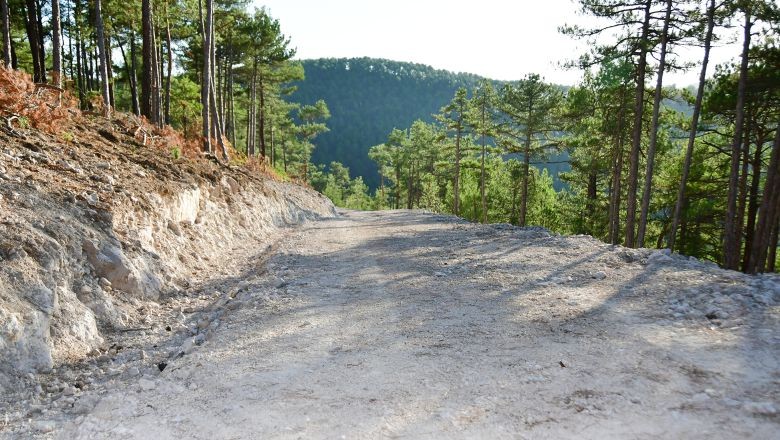 Sındırgı'da Yangınlara Karşı Barikat Kuruluyor