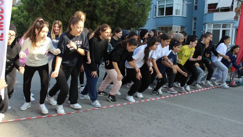 Susurluk’ta 168 Sporcu Cumhuriyet Koşusunda