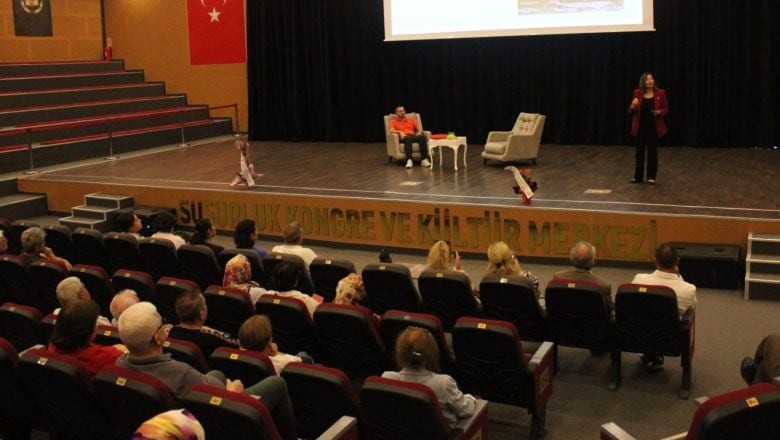 Yaşlılıkta Aktif Kalmanın Yolları Susurluk'ta Tartışıldı