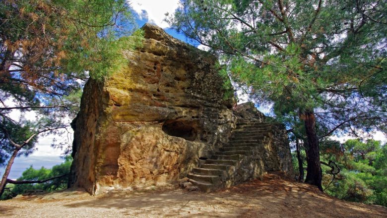 Zeus Sunağı Balıkesir'in O İlçesinde