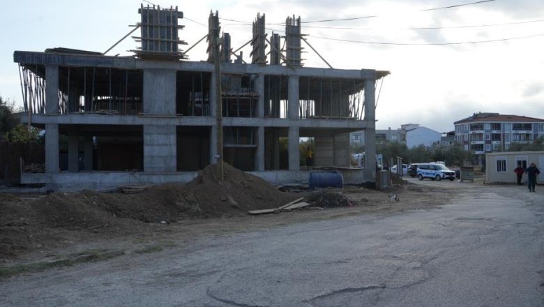 Balıkesir'de İnşaatta Ceset Bulundu