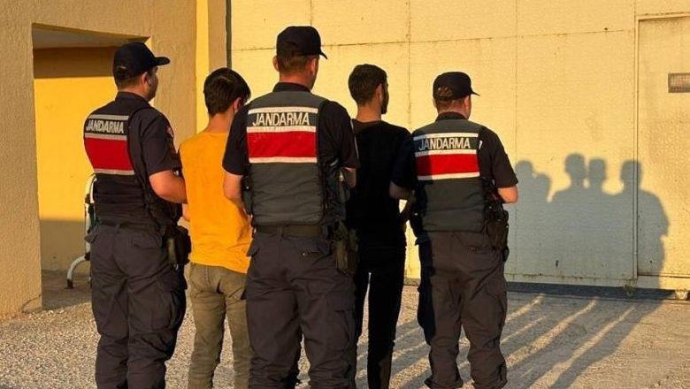 Aranan 22 Kişi Jandarmadan Kaçamadı!