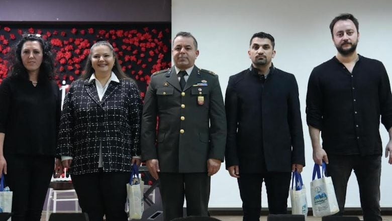 Burhaniye'de Öğretmenlere Onur Günü