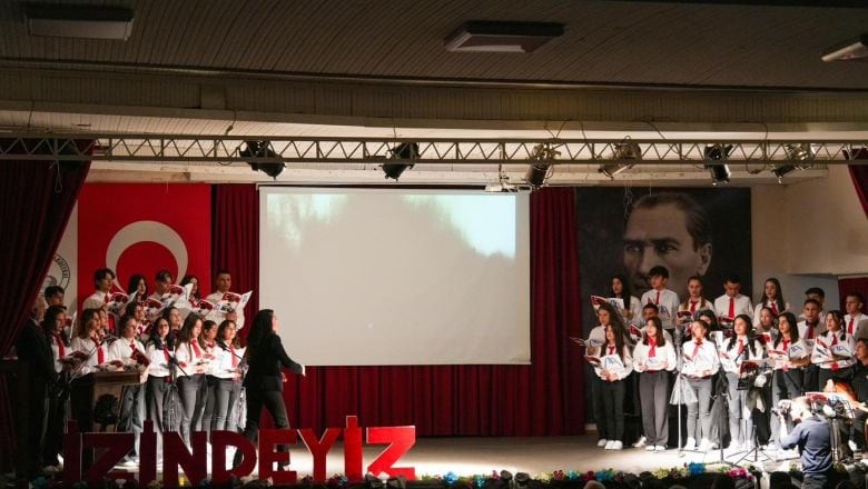Burhaniye Atatürk İçin Bir Arada