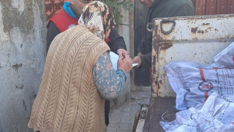 Yaşlı Çift Susurluk Kaymakamı'ndan Bakın Ne İstedi