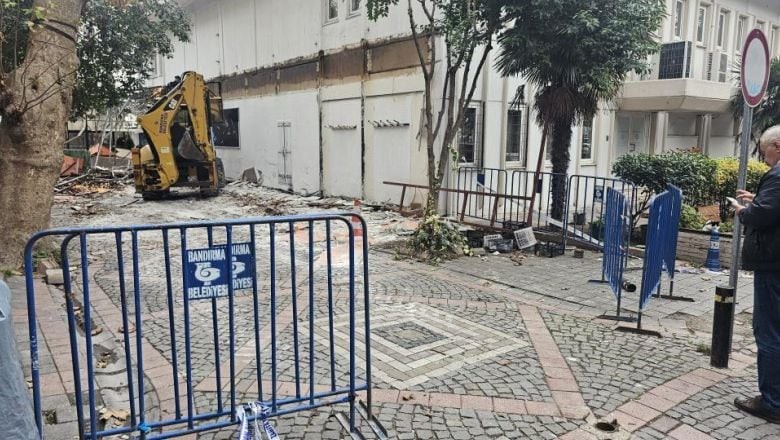 Bandırmalılar Tepki Göstermişti! O Bina Yıkıldı