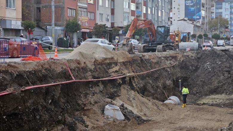 AK Partili Aka'dan Başkan Akbıyık'a "Kalıcı eser bekliyoruz"