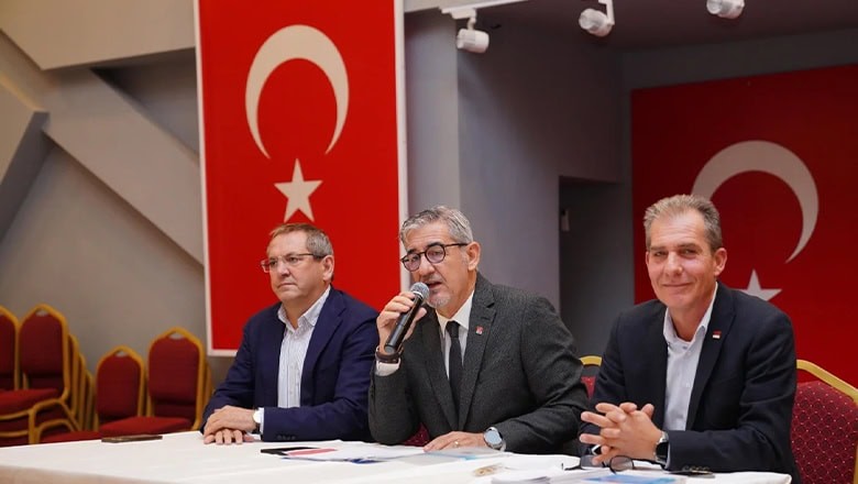 CHP Ayvalık’ta Üye Bilgilendirme Toplantısı Yaptı CHP Ayvalık’ta Üye Bilgilendirme Toplantısı Yaptı