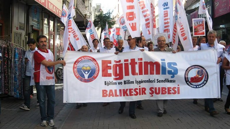 Eğitim-İş, 86. Yılında Atatürk’ü Anıyor Eğitim-İş, 86. Yılında Atatürk’ü Anıyor