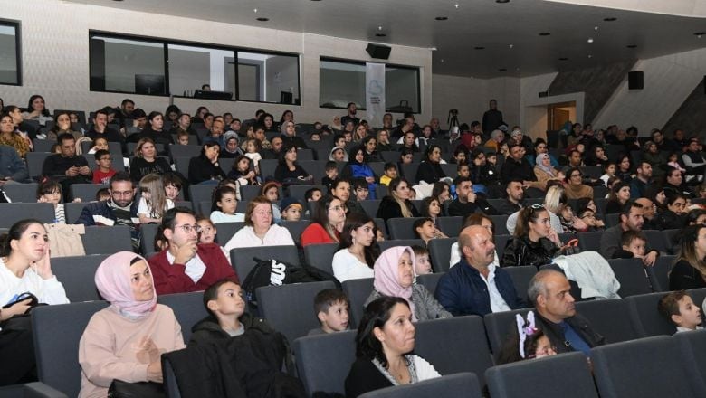 Atatürk'ün Sevdiği Şarkılar Balıkesir'de Yankılandı