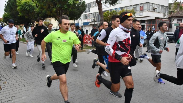 Atatürk'ün Sevdiği Şarkılar Balıkesir'de Yankılandı