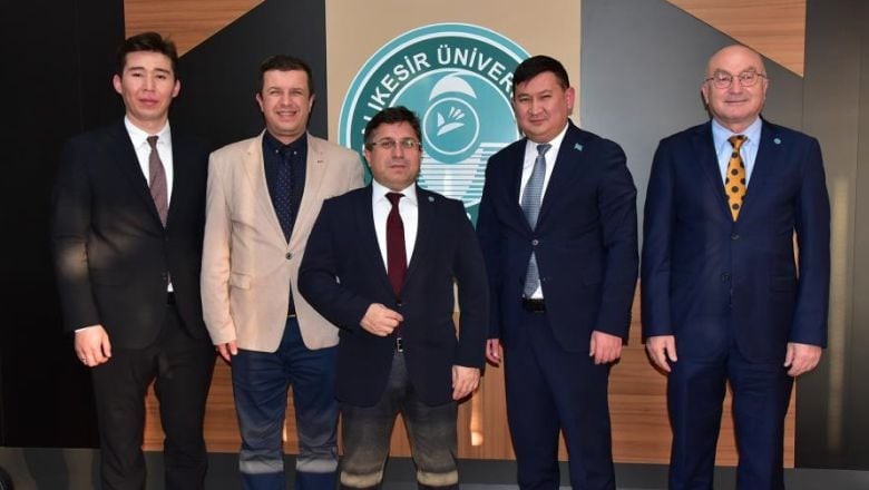 Kazakistan Başkonsolosu BAÜN'de