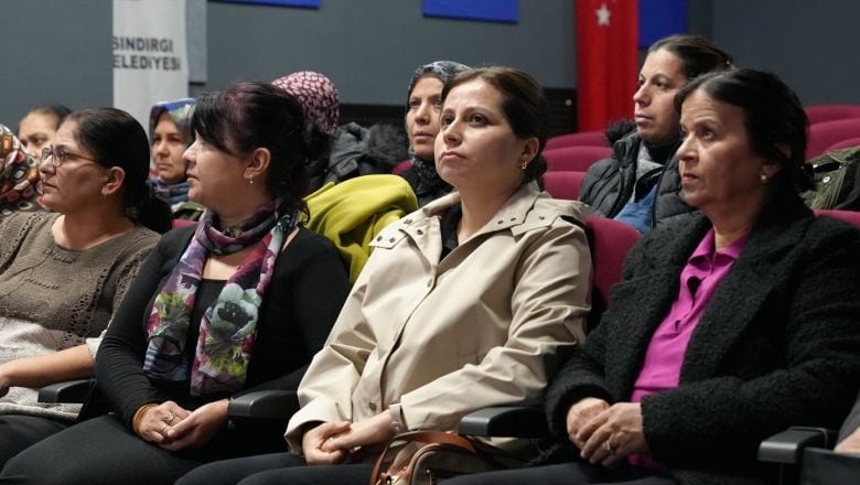Kadına Yönelik Şiddete 'Hayır' Sındırgı'dan Yükseldi