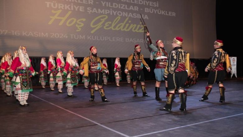 Balıkesir'in Folklor Ekibi Türkiye 3.sü Oldu!