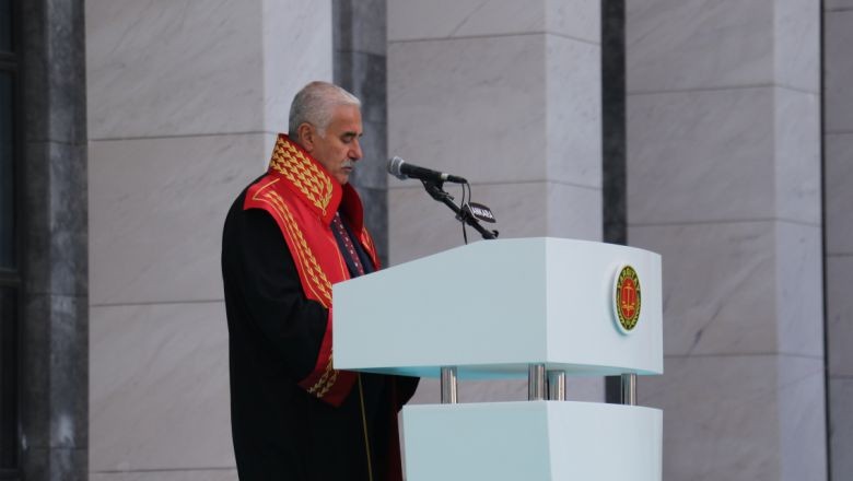 Kamu Başdenetçisi Olarak Atandı! Mehmet Akarca Kimdir?