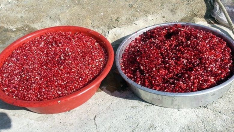 Balıkesirliler Doğal Nar Ekşisini Tercih Ediyor