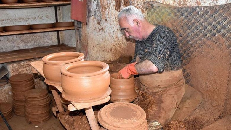 Ateşe Dayanıklı Toprak Kaplar Neden Koku Yapar?