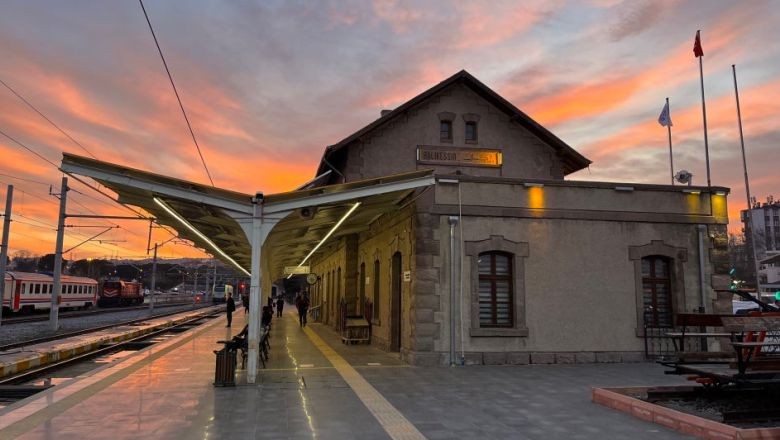 Balıkesir Tren Garı Nerede?