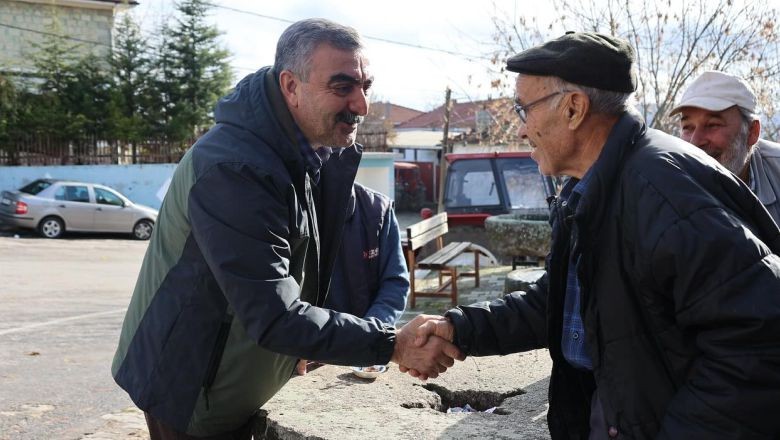 Başkan Gaga Mahalle Kahvehanelerini Gezdi