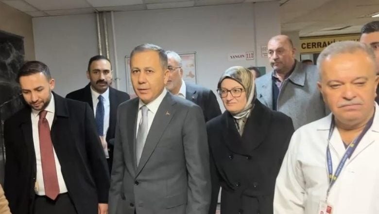 Bakanlar Hastanede Yaralıları Ziyaret Etti