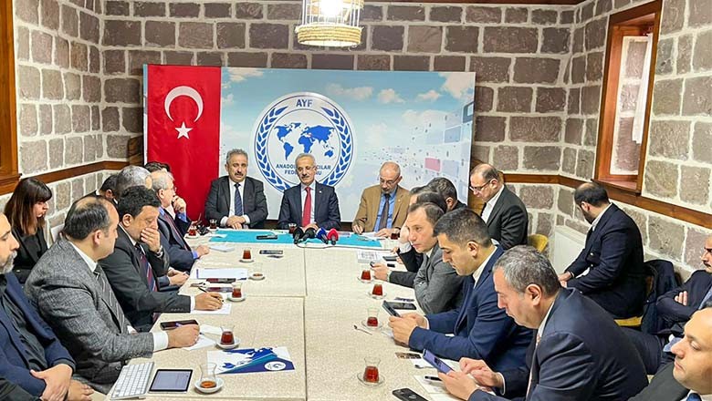 Bakan Uraloğlu'ndan Şam Havalimanı Açıklaması Bakan Uraloğlu'ndan Şam Havalimanı Açıklaması