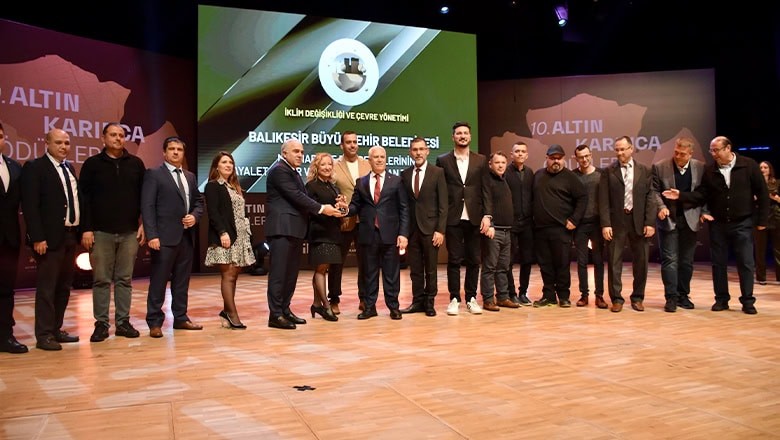 Balıkesir Büyükşehir Belediyesi’ne Altın Karınca Ödülü Balıkesir Büyükşehir Belediyesi’ne Altın Karınca Ödülü