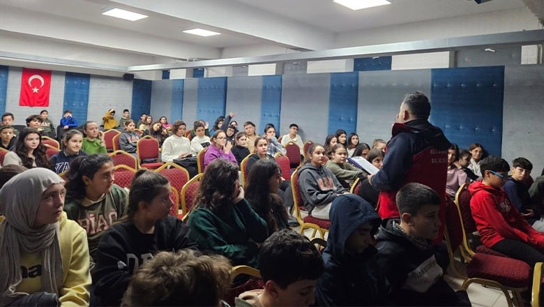 Balıkesir MEB AKUB’tan Afet Bilinci Eğitimi Balıkesir MEB AKUB’tan Afet Bilinci Eğitimi