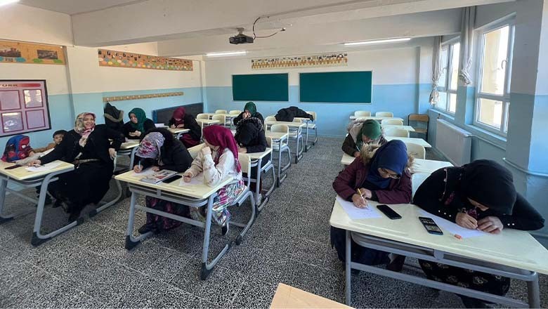 Balıkesir’de Ebeveynler İçin Maarif Modeli Eğitimi Balıkesir’de Ebeveynler İçin Maarif Modeli Eğitimi