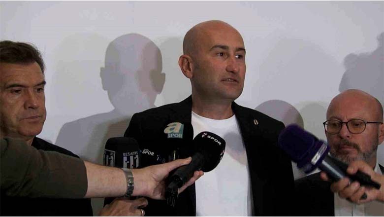 Beşiktaş Başkanı Yücel: 'Taraftar Haklı, Özür Diliyoruz' Beşiktaş Başkanı Yücel: 'Taraftar Haklı, Özür Diliyoruz'