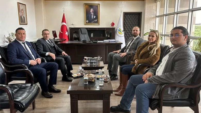 Burhaniye Kaymakamı Memiş'e Karadağ'dan Ziyaret Burhaniye Kaymakamı Memiş'e Karadağ'dan Ziyaret