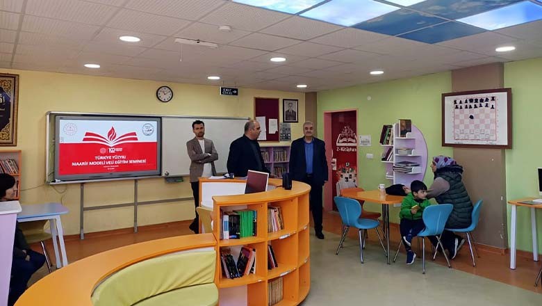 Burhaniye'de "Maarif Modeli Ebeveyn Okulu" Kursu Başladı Burhaniye'de "Maarif Modeli Ebeveyn Okulu" Kursu Başladı
