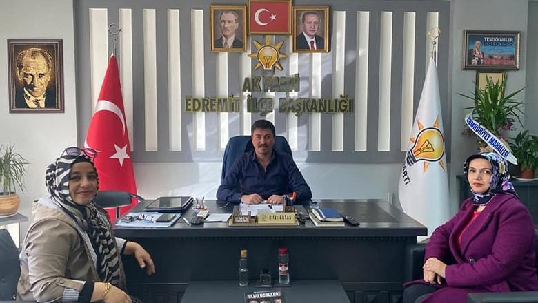EDREMİT AK PARTİ’DE ‘HALK GÜNÜ’ BAŞLADI EDREMİT AK PARTİ’DE ‘HALK GÜNÜ’ BAŞLADI