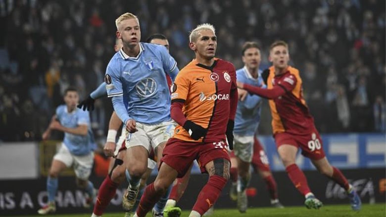 Galatasaray Malmö Deplasmanından Bir Puanla Döndü Galatasaray Malmö Deplasmanından Bir Puanla Döndü