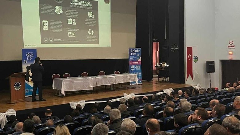 Gönen’de Muhtarlara Siber Suçlarla Mücadele Eğitimi Gönen’de Muhtarlara Siber Suçlarla Mücadele Eğitimi