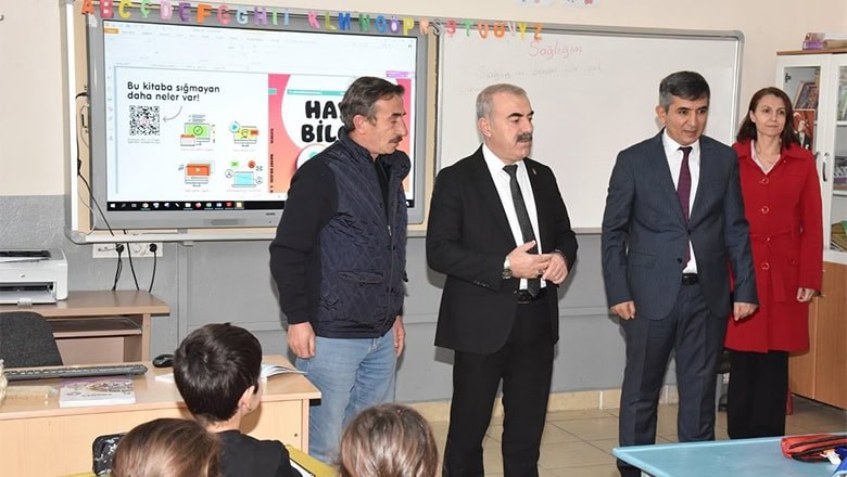 İl Milli Eğitim Müdürü Demir’den Geçmiş Olsun Ziyareti İl Milli Eğitim Müdürü Demir’den Geçmiş Olsun Ziyareti