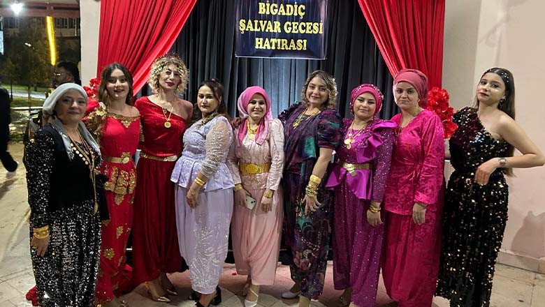 Kadınlar Bigadiç’te Şalvar Gecesi Düzenledi Kadınlar Bigadiç’te Şalvar Gecesi Düzenledi