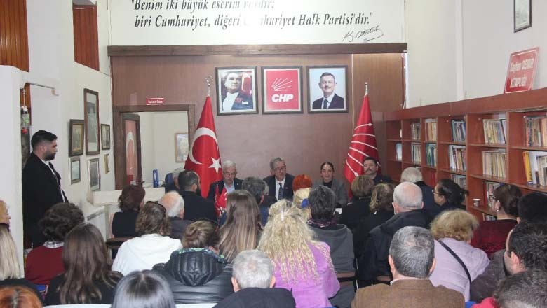 Partililer Erdek’te CHP’nin Yol Haritasını Belirledi Partililer Erdek’te CHP’nin Yol Haritasını Belirledi