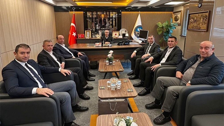 Süt Üreticilerinden Esnafa Tam Destek