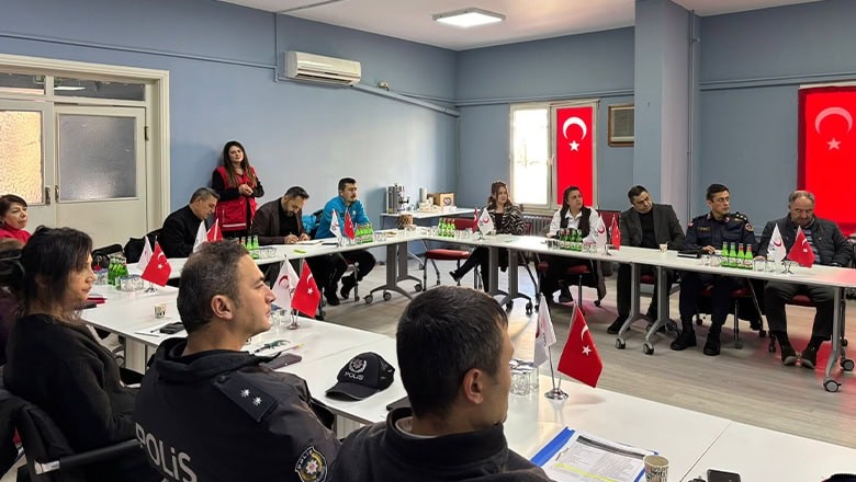 Türk Kızılay'dan Afet Hazırlık Toplantısı Türk Kızılay'dan Afet Hazırlık Toplantısı
